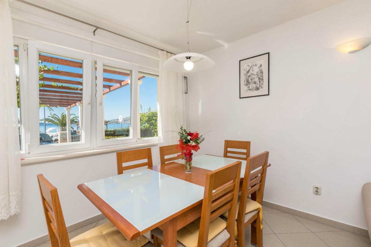 Apartments Maja Trogir Extérieur photo